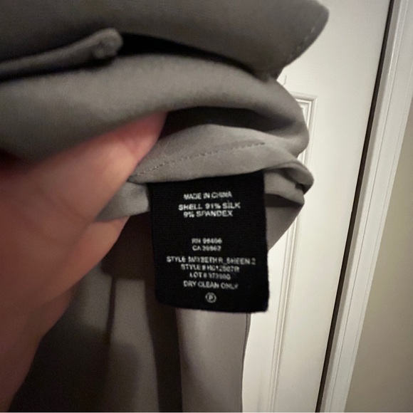 Theory Silk Spandex Grey Satin Button Down Blouse Top Shirt Large - Picture 6 of 7